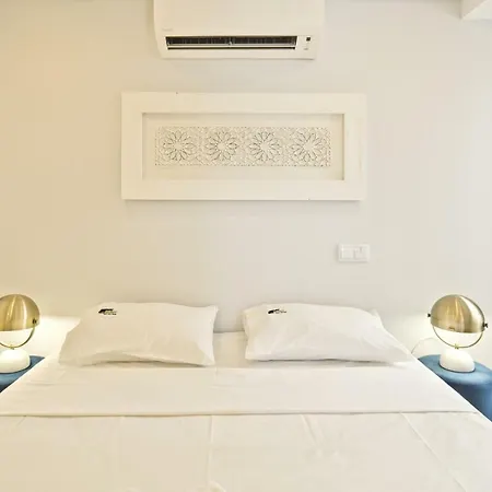Bmyguest Bruno's 36 アパート